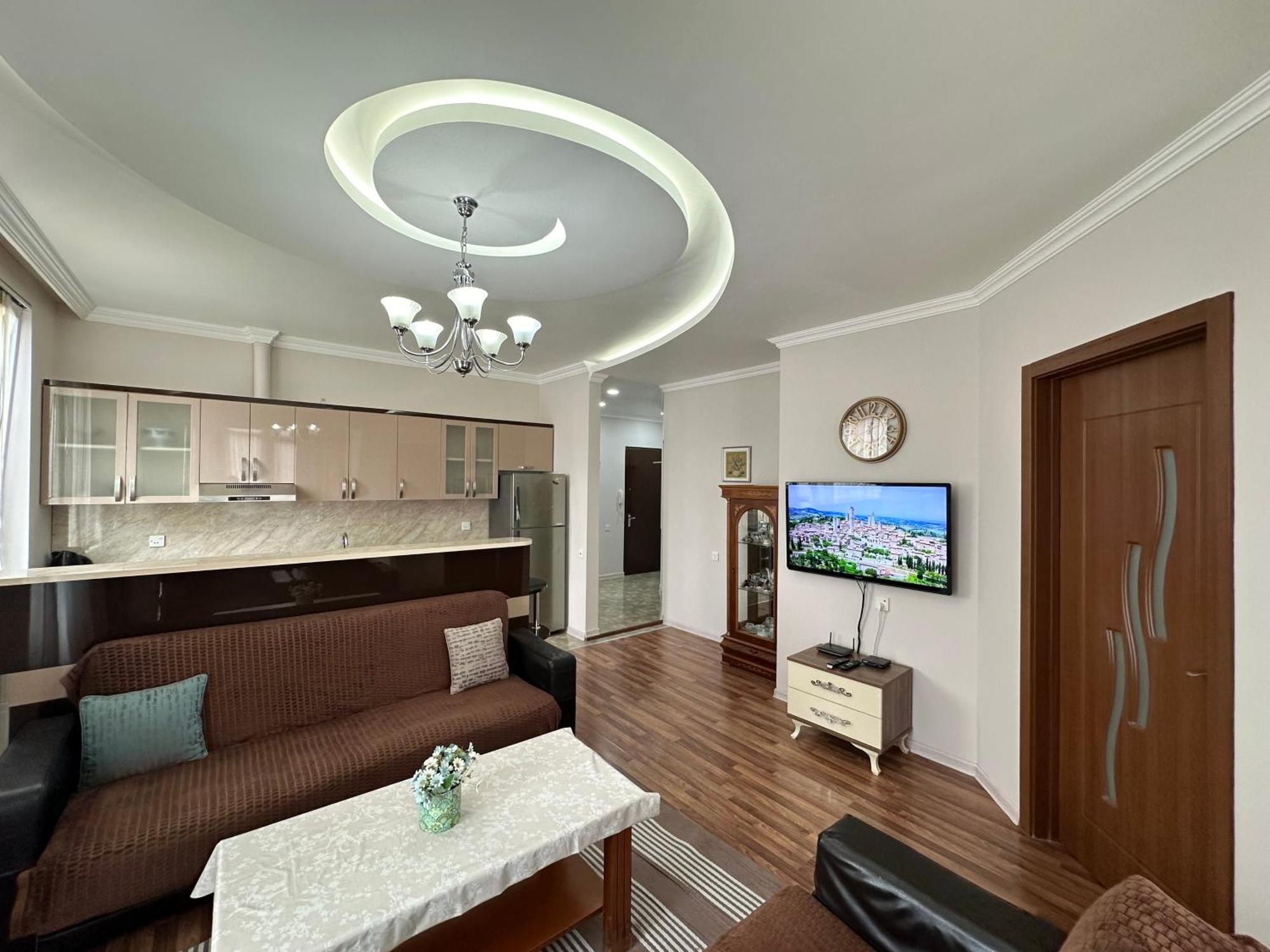 Grand Home Μπατούμι Δωμάτιο φωτογραφία