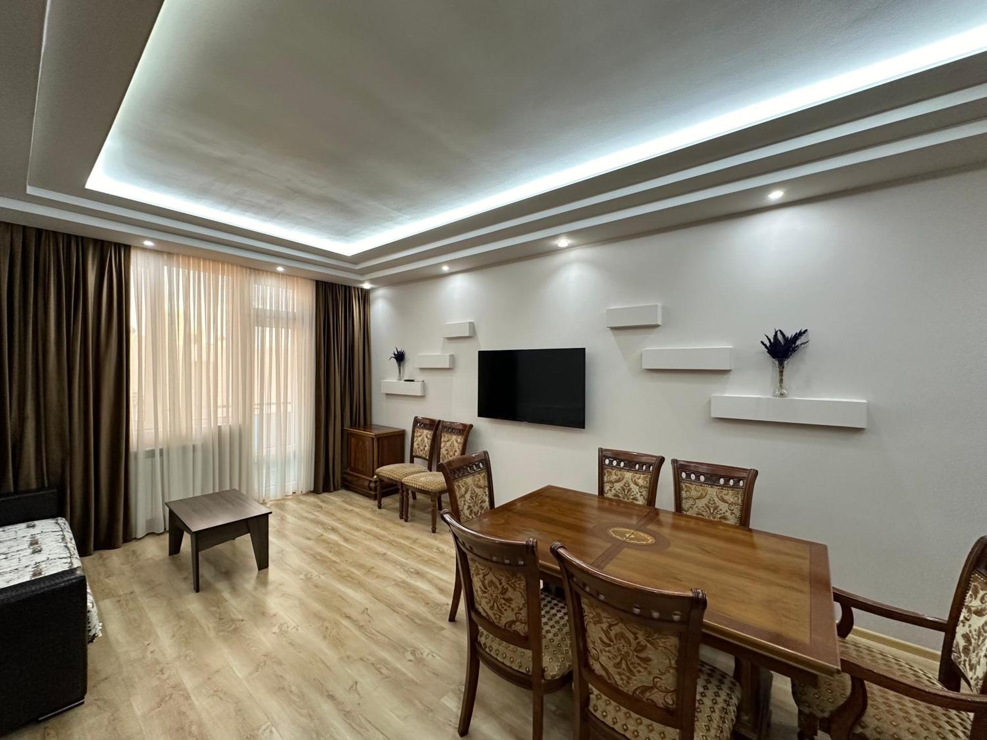 Grand Home Μπατούμι Δωμάτιο φωτογραφία